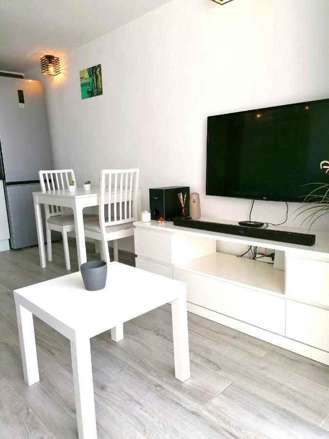 Brisamar Apartamento Con Aire Acondicionado Torremolinos Luaran gambar
